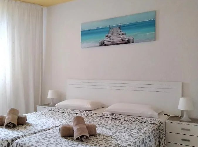 Torres De Yomely Playa Americas Apartment *